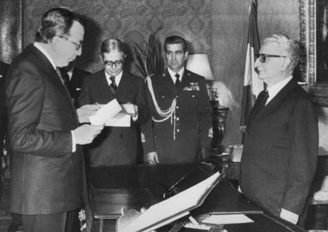 13 marzo 1978: cerimonia del giuramento per il quarto governo Andreotti nello studio del presidente