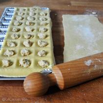 lacaccavella, pastafresca, ravioli, cicerchia, melannurca, pancetta, apple, bacon, stuffedpasta, italianrecipe, cucinaitaliana, mela, pasta, ravioli