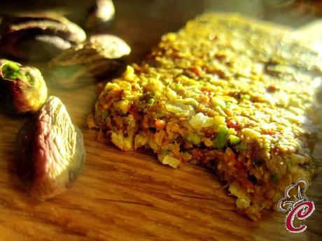 Barrette essiccate con Goji, fichi e pistacchi: l'energia che si diffonde in una eco interminabile