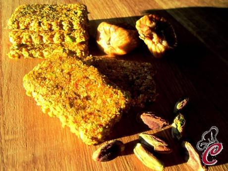 Barrette essiccate con Goji, fichi e pistacchi: l'energia che si diffonde in una eco interminabile