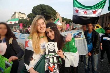 Liberate Greta e Vanessa, le due volontarie italiane rapite in Siria