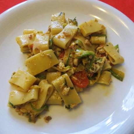 calamarata con salsa di zucchine e spigola