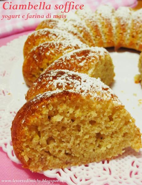 Ciambella soffice yogurt e farina di mais