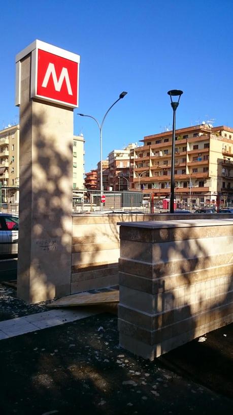 Stazioni della Metro C, un'imperdonabile occasione sprecata per riqualificare davvero la città. Piazza dei Mirti? Fa più schifo di prima