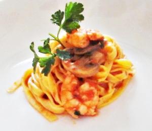 tagliatelle gamberi e funghi