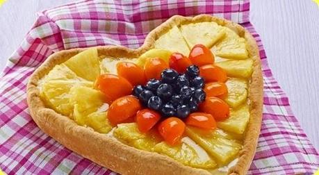 Cuor di crostata ananas albicocche e mirtilli