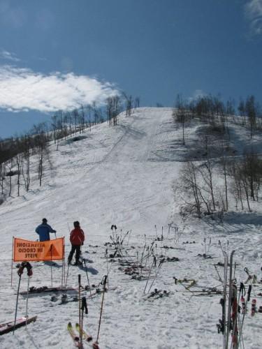 Artesina Scontro tra tre sciatori grave una donna