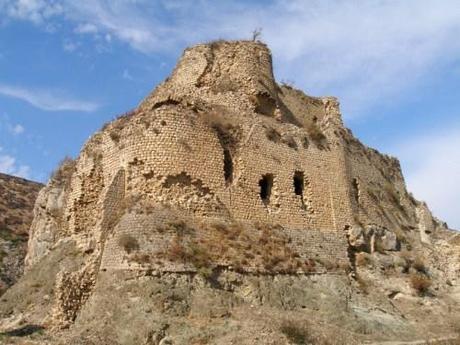Il castello templare di Baghras, nel Regno di Armenia