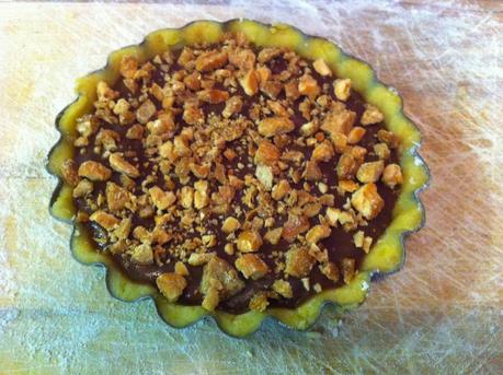 CROSTATA CON CREMA ALLA GIANDUIA E NOCCIOLINE PRALINATE