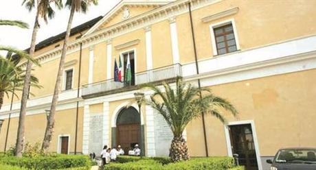 premiazione per 3 vigili urbani al Palazzo Baronale