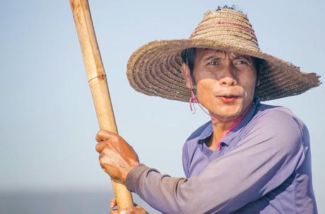 In barca sul lago Inle