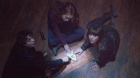 Da tavoletta degli spiriti a gioco della Hasbro: Ouija (di Stiles White, 2014)