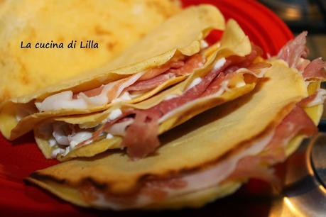 Antipasti: Crespelle di ceci con stracchino e salumi