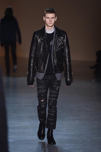 Diesel Black Gold e il suo uomo punk per l’autunno inverno 2015 2016 a Milano Moda Uomo