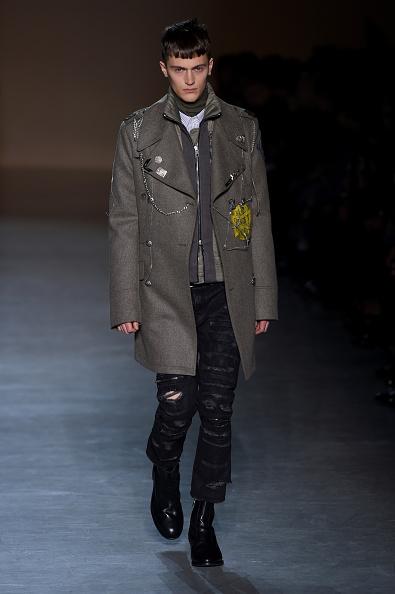 Diesel Black Gold e il suo uomo punk per l’autunno inverno 2015 2016 a Milano Moda Uomo