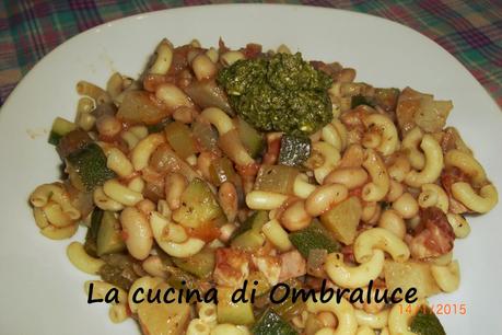 Minestrone al pesto nel wok