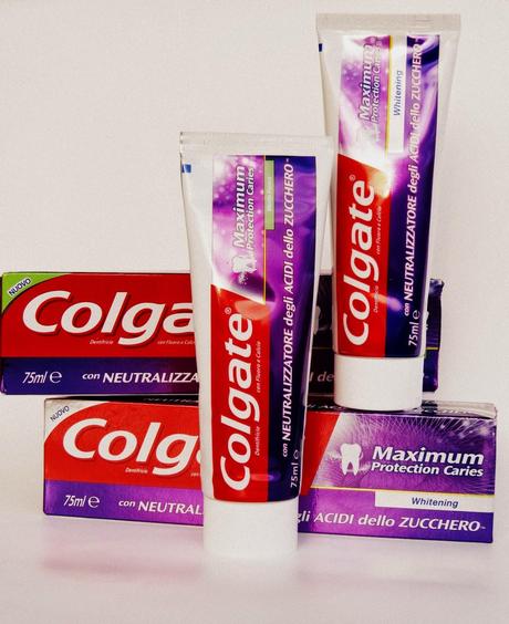 Colgate Maximum Protection Caries - Obiettivo zero carie, per tutta la famiglia