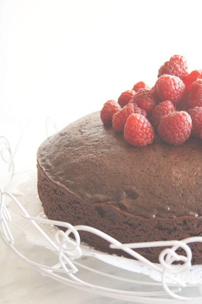 Torta al cioccolato con ricotta e lamponi 