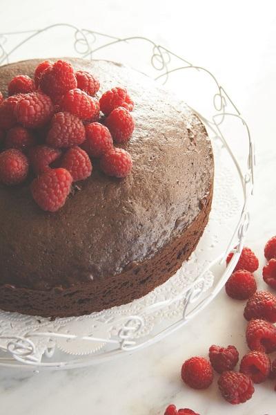 Torta al cioccolato con ricotta e lamponi 