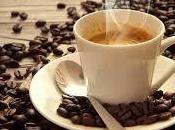 Bere caffè riduce rischio melanoma