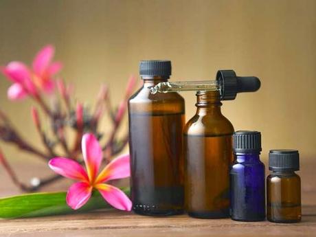 Gennaio: far rinascere la pelle con una miscela di oli essenziali