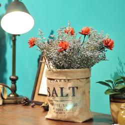 Composizione di fiori Composizione di fiori di campagna secchi