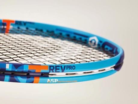 Maria Sharapova e di Tomas Berdych lanciano la nuova HEAD Graphene XT Instinct, più forte, più selvaggia