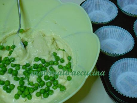 Muffins Salati ai Piselli e Formaggio