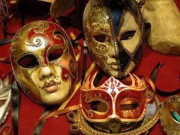 Carnevale: fare maschera Venezia con cartapesta