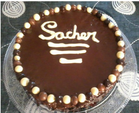 Torta Sacher senza glutine e latticini