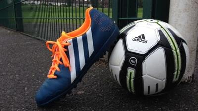 Adidas miCoach SMART BALL: il pallone che si collega all'iPhone