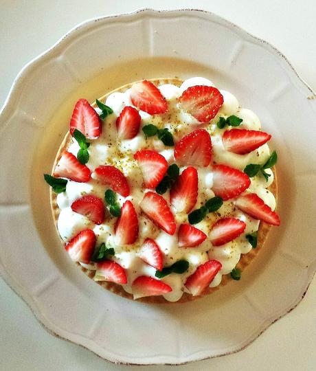 CROSTATA ALLO ZENZERO FRANGIPANE  E MOUSSE LEGGERA AL COCCO