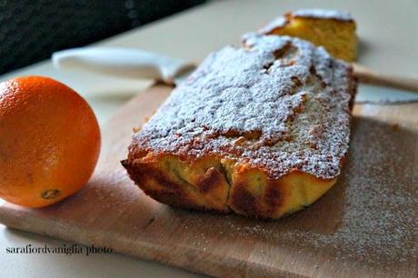 Plumcake semintegrale all'arancia e gocce di cioccolato