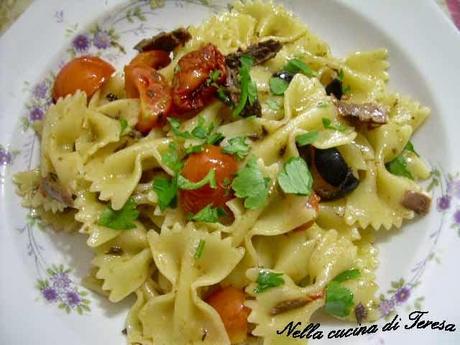 FARFALLE CON BUZZONAGLIA DI TONNO