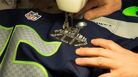 Pats in bianco e Seahawks blu: le maglie del Super Bowl 2015