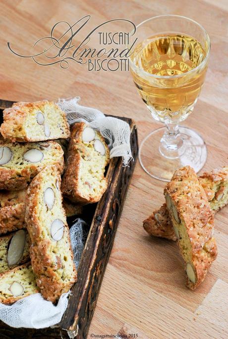 Cantucci alle mandorle | Almond biscotti