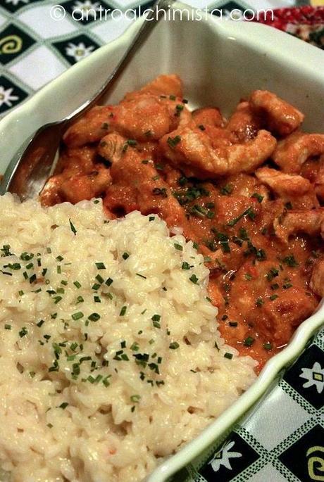 Bocconcini di Pollo al Curry con Riso al Vapore Bocconcini di Pollo al Curry con Riso al Vapore