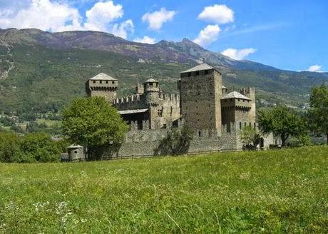 #AZONZOTOUR - A Saint Vincent non solo Terme e Casinò. Terra di castelli e di sogni.