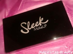 sleek make up highlighting palette