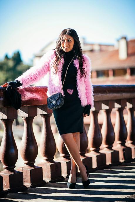 http://www.oasap.com/coats-jackets/48227-vintage-pink-faux-fur-coat.html/?fuid=235465