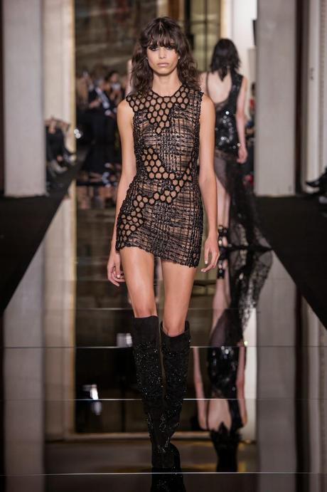 PFW: Atelier Versace apre la settimana della moda a Parigi