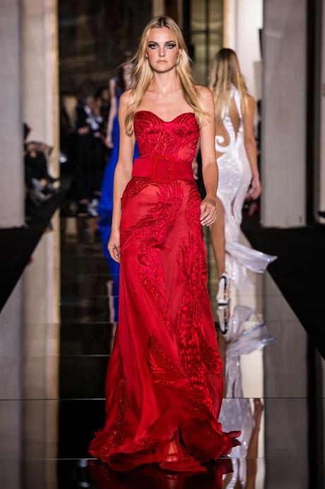 PFW: Atelier Versace apre la settimana della moda a Parigi