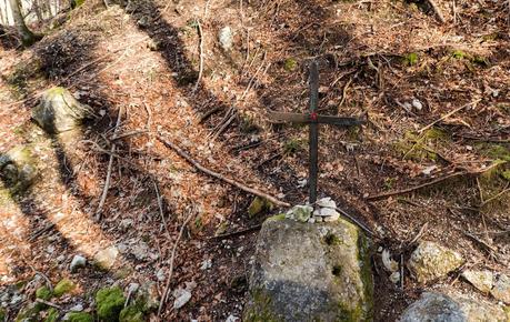 MONTE JOUF: da Maniago per Forcella Crous