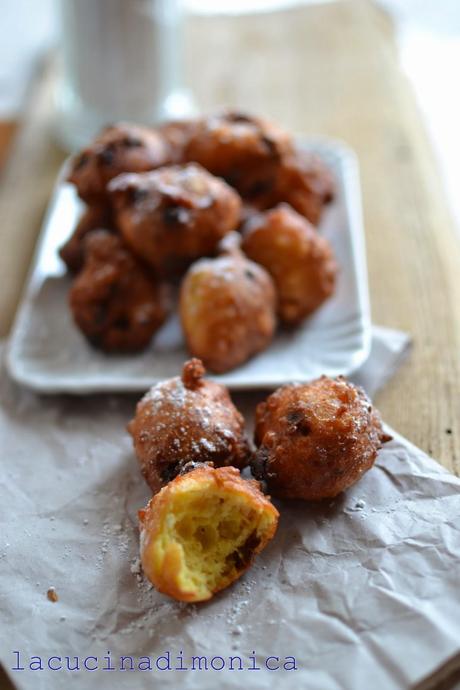 frittelle mele e uvetta