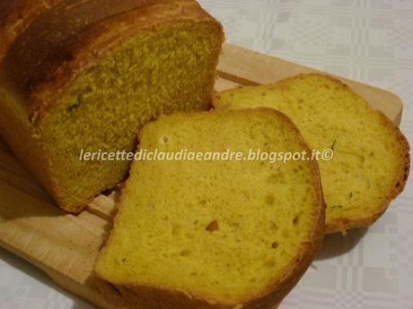 Pane al latte con zucca e rosmarino