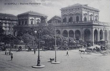 Stazione ferroviaria di Napoli