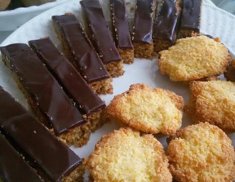 Biscotti al cocco e cioccolato