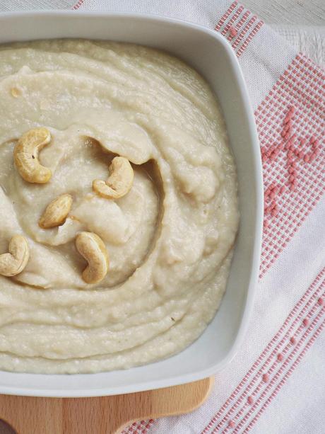 Crema piccante di cavolfiore, cocco e anacardi