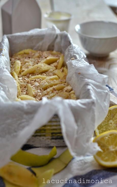 An apple,almonds and oat cake - torta di mele,mandorle e avena