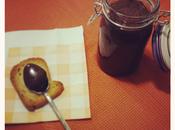 Crema alle nocciole aromatizzata mandorle